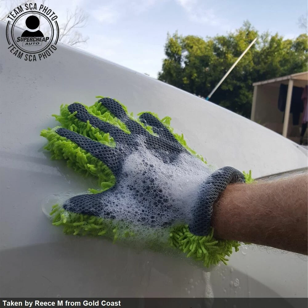 Turtle Wax Microfibre Dual Action Gorilla Glove 5 Turtle Wax Microfibre Dual Action Gorilla Glove - Image 3