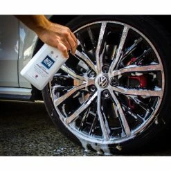Autoglym Custom Wheel Cleaner 500mL -Wash & Dry Shop SCA 383982 01 hi res