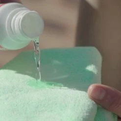 Bar's Bugs Anti Fog 125mL 11 Bar's Bugs Anti Fog 125mL -Wash & Dry Shop SCA 622338 02 hi res