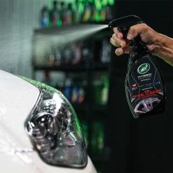 Turtle Wax Hybrid Solutions All Wheel Cleaner & Iron Remover 680mL -Wash & Dry Shop SCA 636708 03 hi res