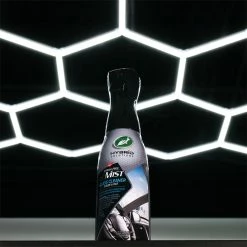 Turtle Wax Hybrid Solutions Streak Free Mist Glass Cleaner 591mL 13 Turtle Wax Hybrid Solutions Streak Free Mist Glass Cleaner 591mL -Wash & Dry Shop SCA 636709 04 hi res