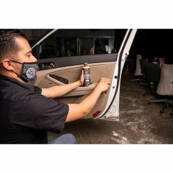 Chemical Guys Leather Serum Protectant 473mL 13 Chemical Guys Leather Serum Protectant 473mL -Wash & Dry Shop SCA 648973 04 hi res